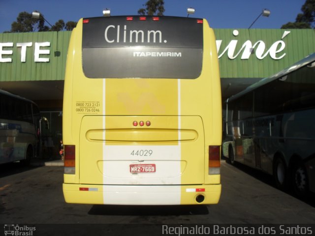 Viação Itapemirim 44029 na cidade de Caetanópolis, Minas Gerais, Brasil, por Reginaldo Barbosa dos Santos. Número da foto: #2608026.
