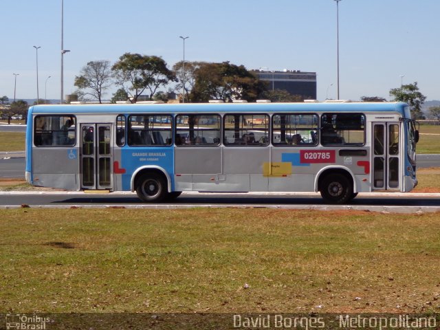 Viação Grande Brasília 020785 na cidade de Brasília, Distrito Federal, Brasil, por David Borges. Número da foto: #2611250.