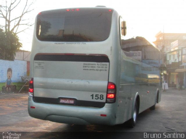 Leads Transportes 158 na cidade de Embu das Artes, São Paulo, Brasil, por Bruno Santino. Número da foto: #2610591.