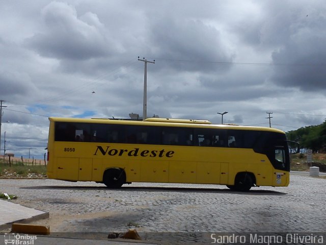 Viação Nordeste 8050 na cidade de Lajes, Rio Grande do Norte, Brasil, por Sandro Magno Oliveira. Número da foto: #2614692.