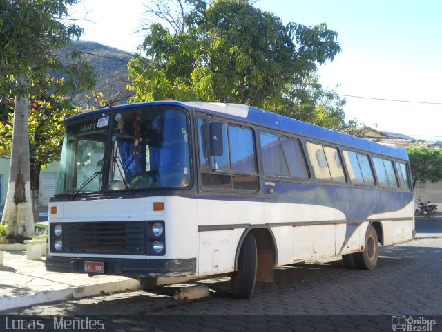 Ônibus Particulares 3581 na cidade de Porteirinha, Minas Gerais, Brasil, por Lucas  Mendes. Número da foto: #2617077.