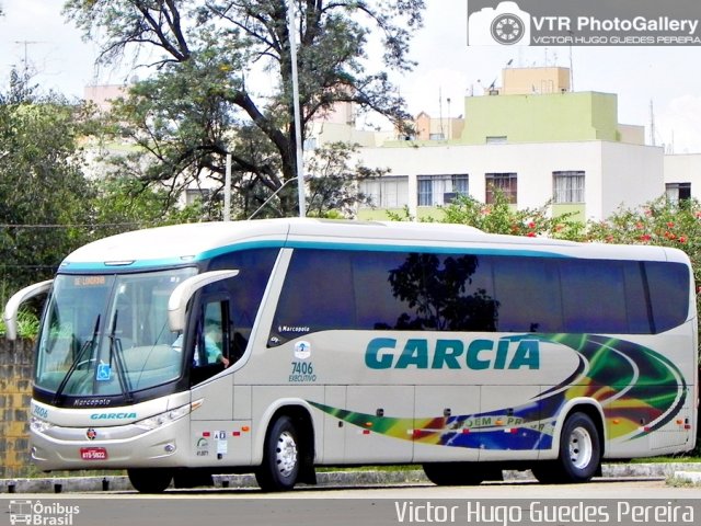 Viação Garcia 7406 na cidade de Maringá, Paraná, Brasil, por Victor Hugo Guedes Pereira. Número da foto: #2568871.