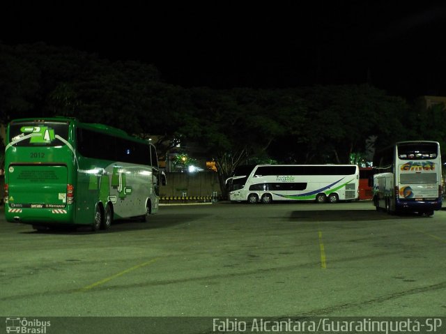 Santa Luzia Transporte e Turismo - Geneve Turismo 2012 na cidade de Aparecida, São Paulo, Brasil, por Fabio Alcantara. ID da foto: 2618114.