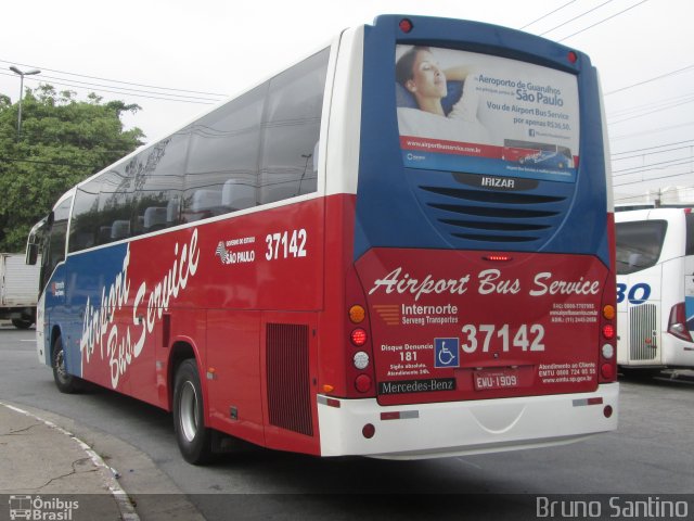 Airport Bus Service 37142 na cidade de São Paulo, São Paulo, Brasil, por Bruno Santino. Número da foto: #2571831.