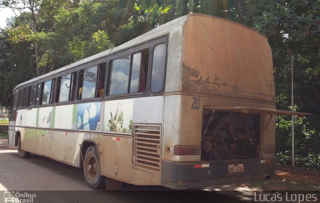 Ônibus Particulares 20 na cidade de Goiânia, Goiás, Brasil, por Lucas Gabriel Resende Lopes. Número da foto: #2575267.