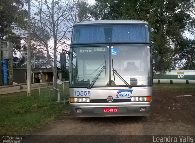 Real Transporte e Turismo 10558 na cidade de Santo Ângelo, Rio Grande do Sul, Brasil, por Leandro Melo Valls. Número da foto: #2577118.