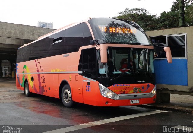 Chilebus Internacional 221 na cidade de Curitiba, Paraná, Brasil, por Diego Lip. ID da foto: 2578069.