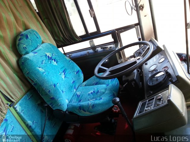 Ônibus Particulares BXI2688 na cidade de Goiânia, Goiás, Brasil, por Lucas Gabriel Resende Lopes. Número da foto: #2637297.