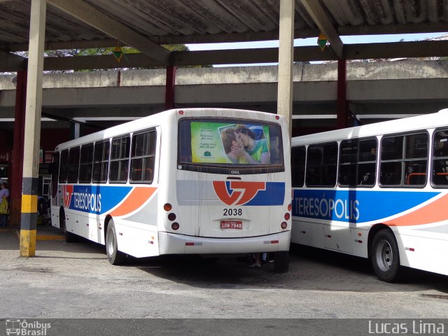 Viação Teresópolis 2038 na cidade de Teresópolis, Rio de Janeiro, Brasil, por Lucas Lima. Número da foto: #2636572.