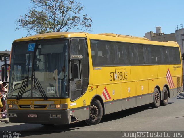 Viação Itapemirim 44075 na cidade de Rio de Janeiro, Rio de Janeiro, Brasil, por Douglas Costa Lopes. ID da foto: 2640465.