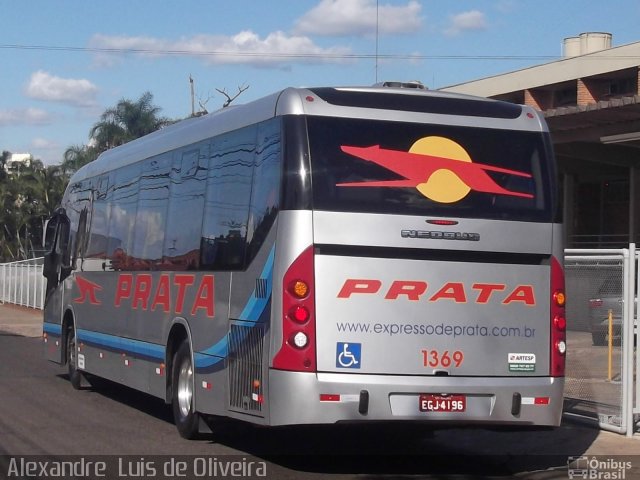Expresso de Prata 1369 na cidade de Bauru, São Paulo, Brasil, por Alexandre  Luis de Oliveira. Número da foto: #2643481.