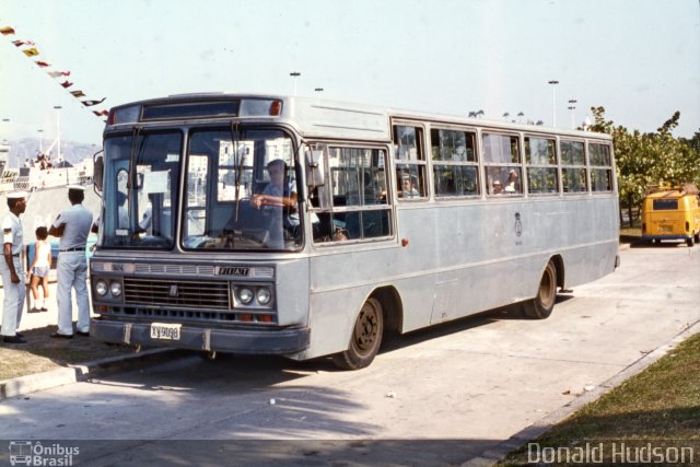 Marinha do Brasil 101-6-2 na cidade de Rio de Janeiro, Rio de Janeiro, Brasil, por Donald Hudson. Número da foto: #2648572.