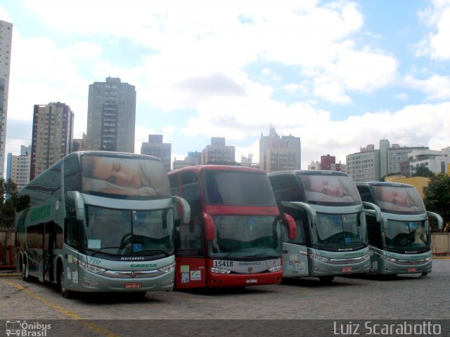 Viação Garcia 7217 na cidade de Curitiba, Paraná, Brasil, por Luiz Scarabotto . Número da foto: #2651471.