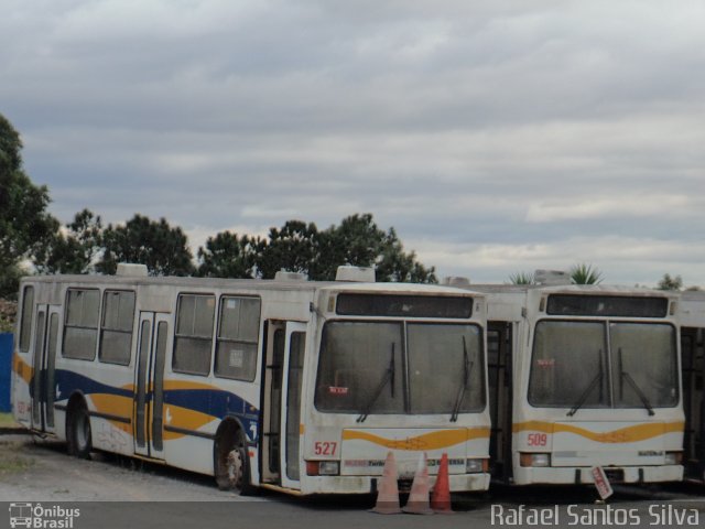 Sucata e Desmanches 527 na cidade de Itapecerica da Serra, São Paulo, Brasil, por Rafael Santos Silva. ID da foto: 2655853.