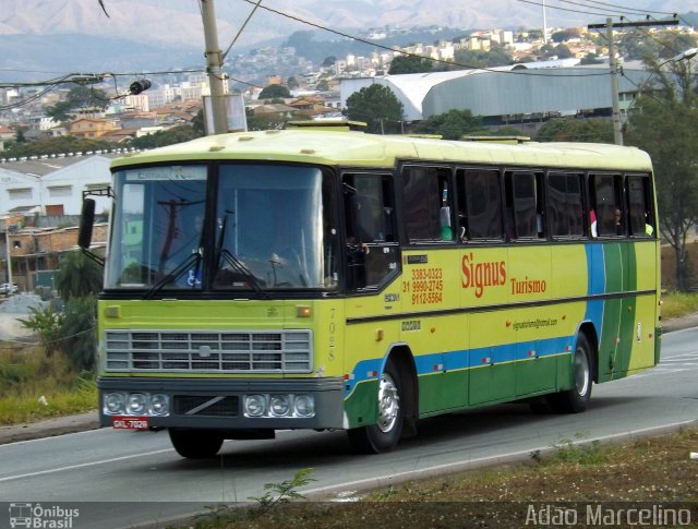 Signus Turismo 7028 na cidade de Belo Horizonte, Minas Gerais, Brasil, por Adão Raimundo Marcelino. ID da foto: 2657886.