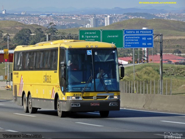 Viação Itapemirim 44045 na cidade de Jacareí, São Paulo, Brasil, por Vinicius Miranda. Número da foto: #2658498.