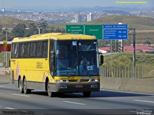 Viação Itapemirim 44045 na cidade de Jacareí, São Paulo, Brasil, por Vinicius Miranda. ID da foto: 2658498.