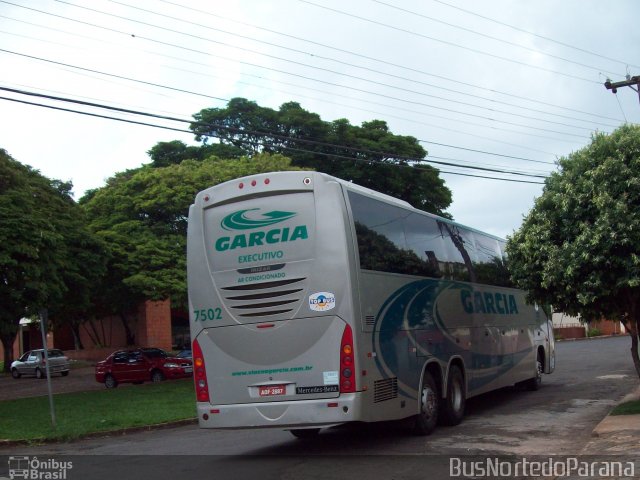 Viação Garcia 7502 na cidade de Astorga, Paraná, Brasil, por Josino Vieira. ID da foto: 2662206.