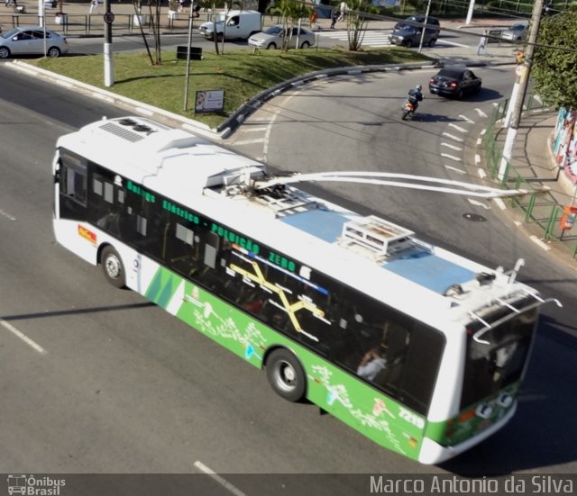 Metra - Sistema Metropolitano de Transporte 7219 na cidade de São Bernardo do Campo, São Paulo, Brasil, por Marco Antonio da Silva. ID da foto: 2663880.