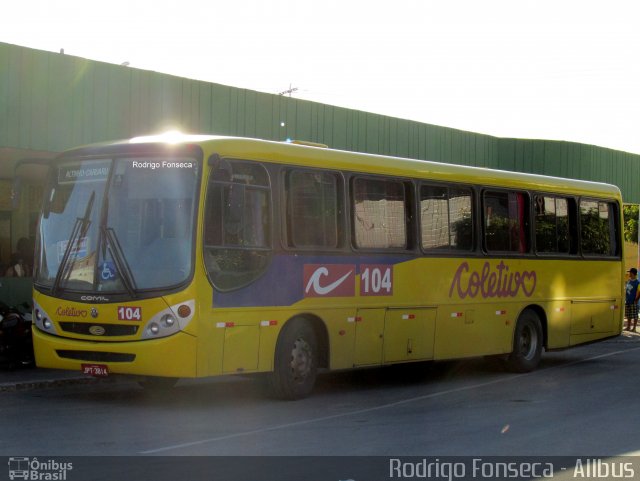 Coletivo Transportes 104 na cidade de Altinho, Pernambuco, Brasil, por Rodrigo Fonseca. Número da foto: #2668020.