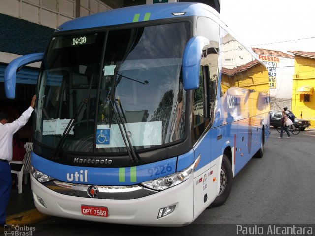 UTIL - União Transporte Interestadual de Luxo 9226 na cidade de Aparecida, São Paulo, Brasil, por Paulo Alcantara. Número da foto: #2666756.