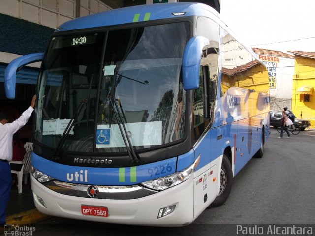 UTIL - União Transporte Interestadual de Luxo 9226 na cidade de Aparecida, São Paulo, Brasil, por Paulo Alcantara. ID da foto: 2666756.