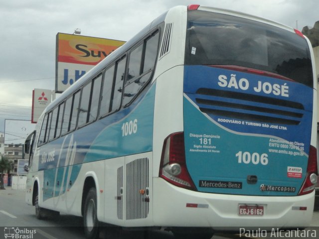 Rodoviário e Turismo São José 1006 na cidade de Guaratinguetá, São Paulo, Brasil, por Paulo Alcantara. ID da foto: 2666737.