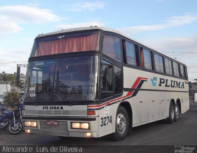 Pluma Conforto e Turismo 3274 na cidade de Botucatu, São Paulo, Brasil, por Alexandre  Luis de Oliveira. Número da foto: #2669997.