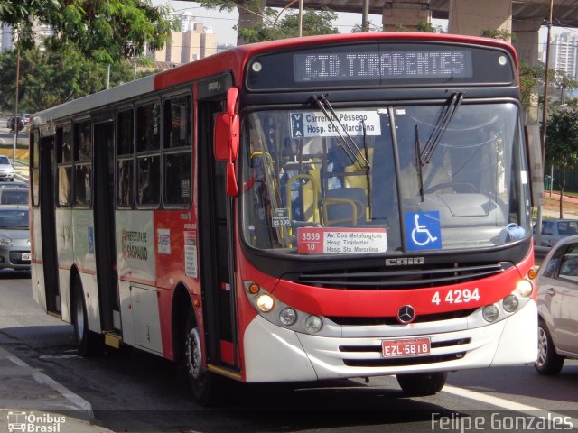 Express Transportes Urbanos Ltda 4 4294 na cidade de São Paulo, São Paulo, Brasil, por Felipe Gonzales. Número da foto: #2669914.
