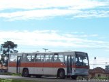 Ônibus Particulares 0887 na cidade de Rolândia, Paraná, Brasil, por Josino Vieira. ID da foto: :id.