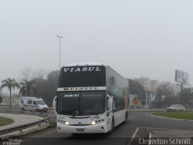 Viasul - Auto Viação Venâncio Aires 6000 na cidade de Santa Maria, Rio Grande do Sul, Brasil, por Cleverton Schmitt. Número da foto: #2670764.