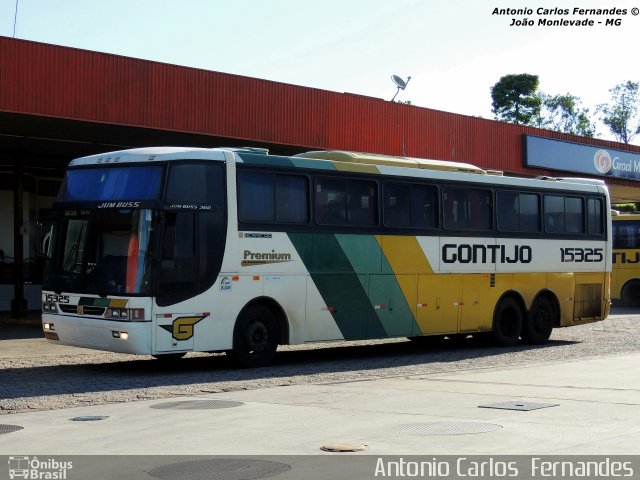 Empresa Gontijo de Transportes 15325 na cidade de João Monlevade, Minas Gerais, Brasil, por Antonio Carlos Fernandes. Número da foto: #2671788.