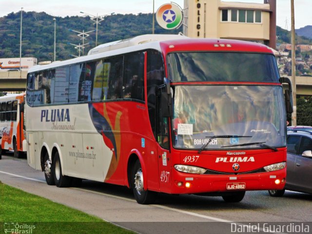 Pluma Conforto e Turismo 4937 na cidade de Florianópolis, Santa Catarina, Brasil, por Daniel Guardiola. Número da foto: #2673965.