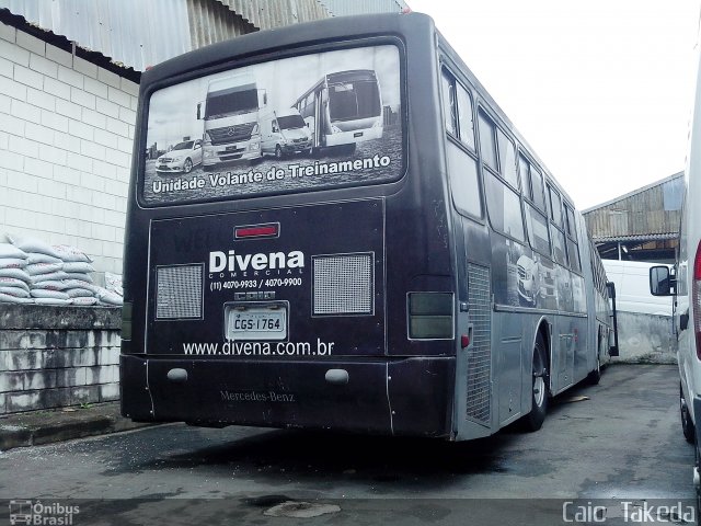 Mercedes-Benz 1764 na cidade de Diadema, São Paulo, Brasil, por Caio  Takeda. Número da foto: #2674426.