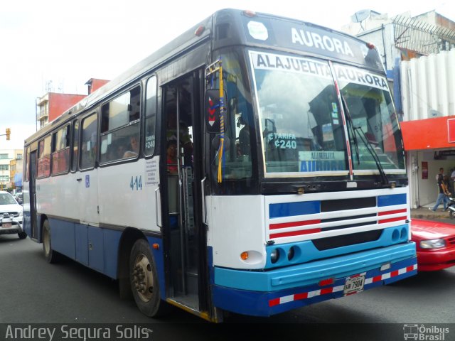 METROCOOP 4-14 na cidade de Catedral, San José, San José, Costa Rica, por Andrey Segura Solís. Número da foto: #2676456.