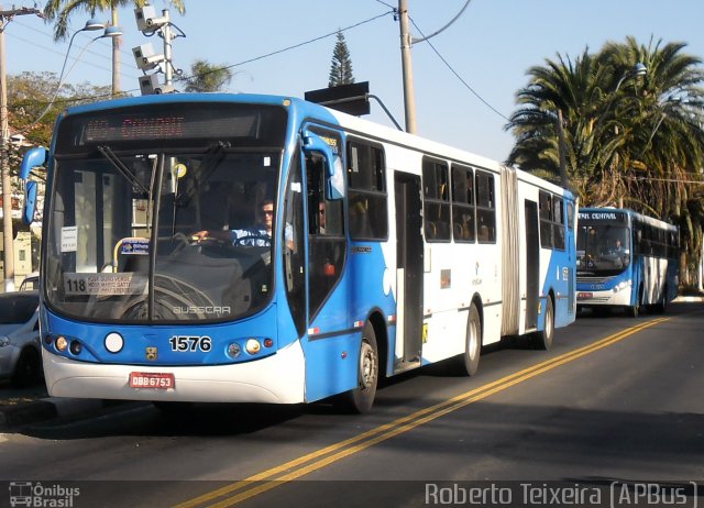 VB Transportes e Turismo 1576 na cidade de Campinas, São Paulo, Brasil, por Roberto Teixeira. Número da foto: #2676822.