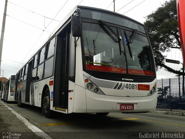 Metra - Sistema Metropolitano de Transporte 4081 na cidade de São Paulo, São Paulo, Brasil, por Gabriel Almeida. ID da foto: 2676916.