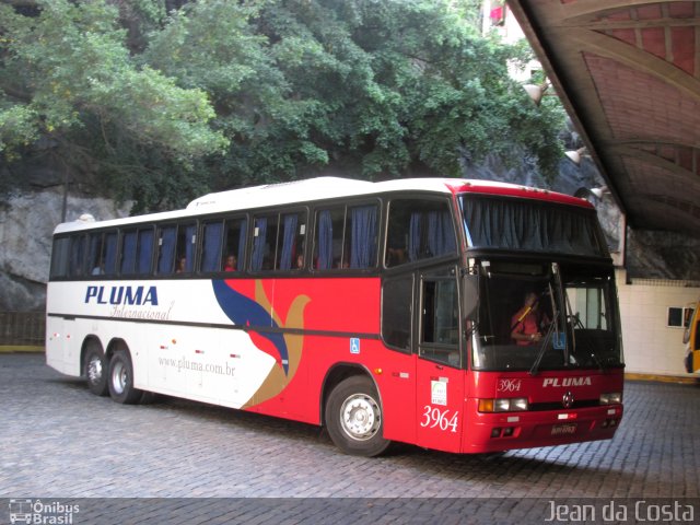 Pluma Conforto e Turismo 3964 na cidade de Barra Mansa, Rio de Janeiro, Brasil, por Jean da Costa. Número da foto: #2628321.