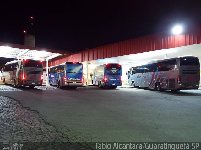 Viação Cometa 5401 na cidade de Guaratinguetá, São Paulo, Brasil, por Fabio Alcantara. ID da foto: 2629411.