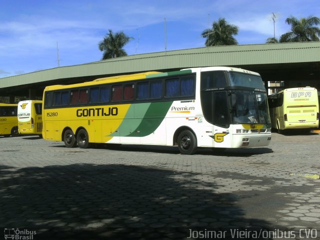 Empresa Gontijo de Transportes 15280 na cidade de Curvelo, Minas Gerais, Brasil, por Josimar Vieira. ID da foto: 2630058.