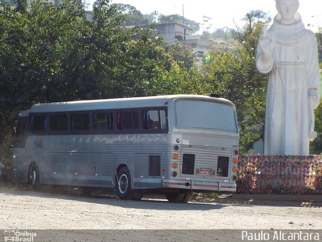 Vavá Turismo 2045 na cidade de Guaratinguetá, São Paulo, Brasil, por Paulo Alcantara. ID da foto: 2633095.