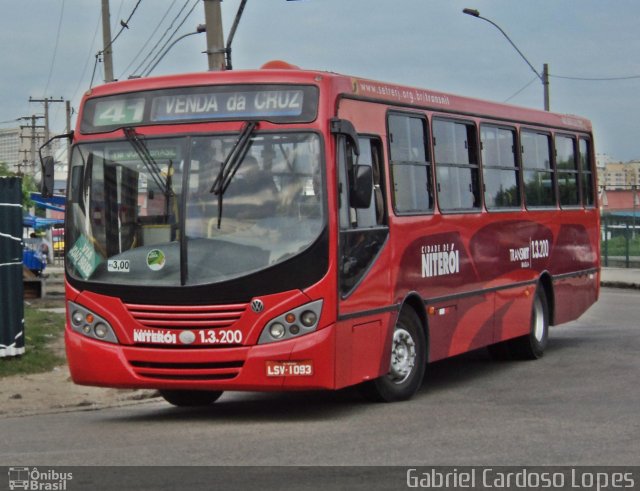 Auto Ônibus Brasília 1.3.200 na cidade de Niterói, Rio de Janeiro, Brasil, por Gabriel Cardoso Lopes. Número da foto: #2632528.