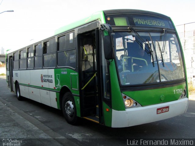 Viação Santa Brígida 1 1762 na cidade de São Paulo, São Paulo, Brasil, por Luiz Fernando Maximo. Número da foto: #2635027.