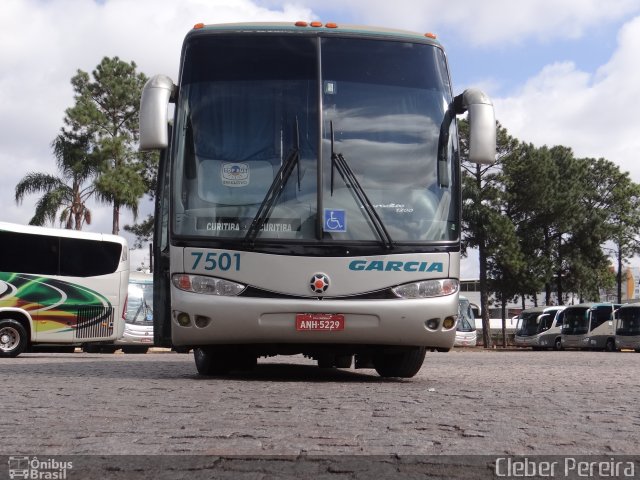 Viação Garcia 7501 na cidade de Curitiba, Paraná, Brasil, por Cleber Luiz Pereira. Número da foto: #2681117.
