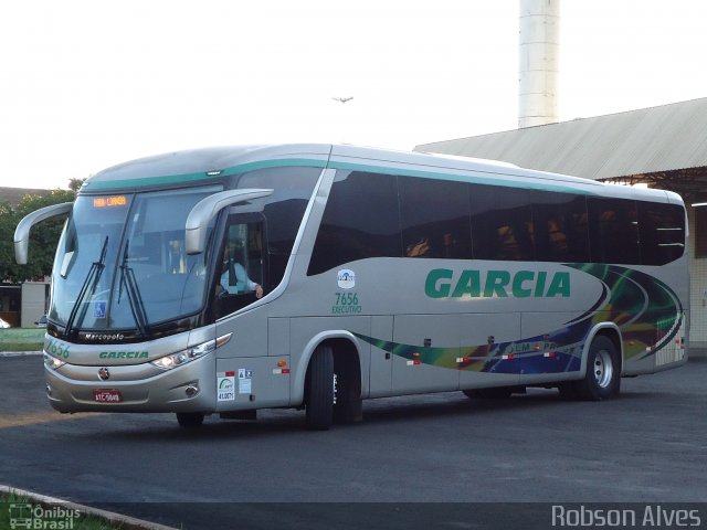 Viação Garcia 7656 na cidade de Paranavaí, Paraná, Brasil, por Robson Alves. ID da foto: 2682132.