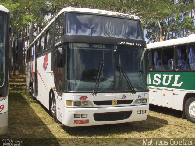 KTur Turismo 9703 na cidade de Santa Cruz do Sul, Rio Grande do Sul, Brasil, por Matheus Goelzer. Número da foto: #2700532.