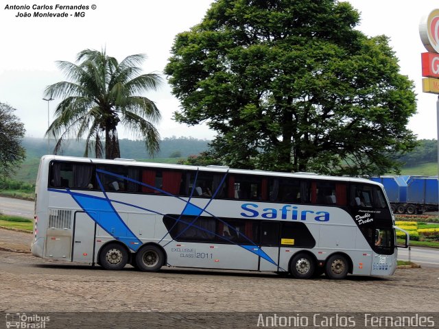 Safira Turismo 2011 na cidade de João Monlevade, Minas Gerais, Brasil, por Antonio Carlos Fernandes. ID da foto: 2701721.