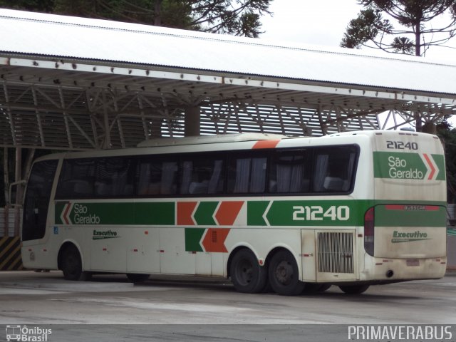 Cia. São Geraldo de Viação 21240 na cidade de Curitiba, Paraná, Brasil, por Alexandre Rodrigo. Número da foto: #2705092.