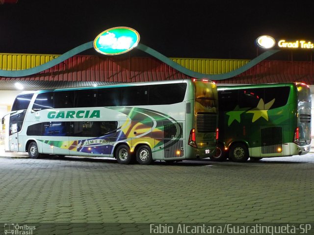 Viação Garcia 7087 na cidade de Guaratinguetá, São Paulo, Brasil, por Fabio Alcantara. Número da foto: #2705570.