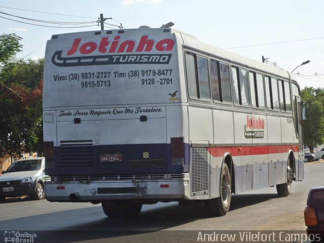 Jotinha Turismo 9164 na cidade de Pirapora, Minas Gerais, Brasil, por Andrew Campos. Número da foto: #2707878.